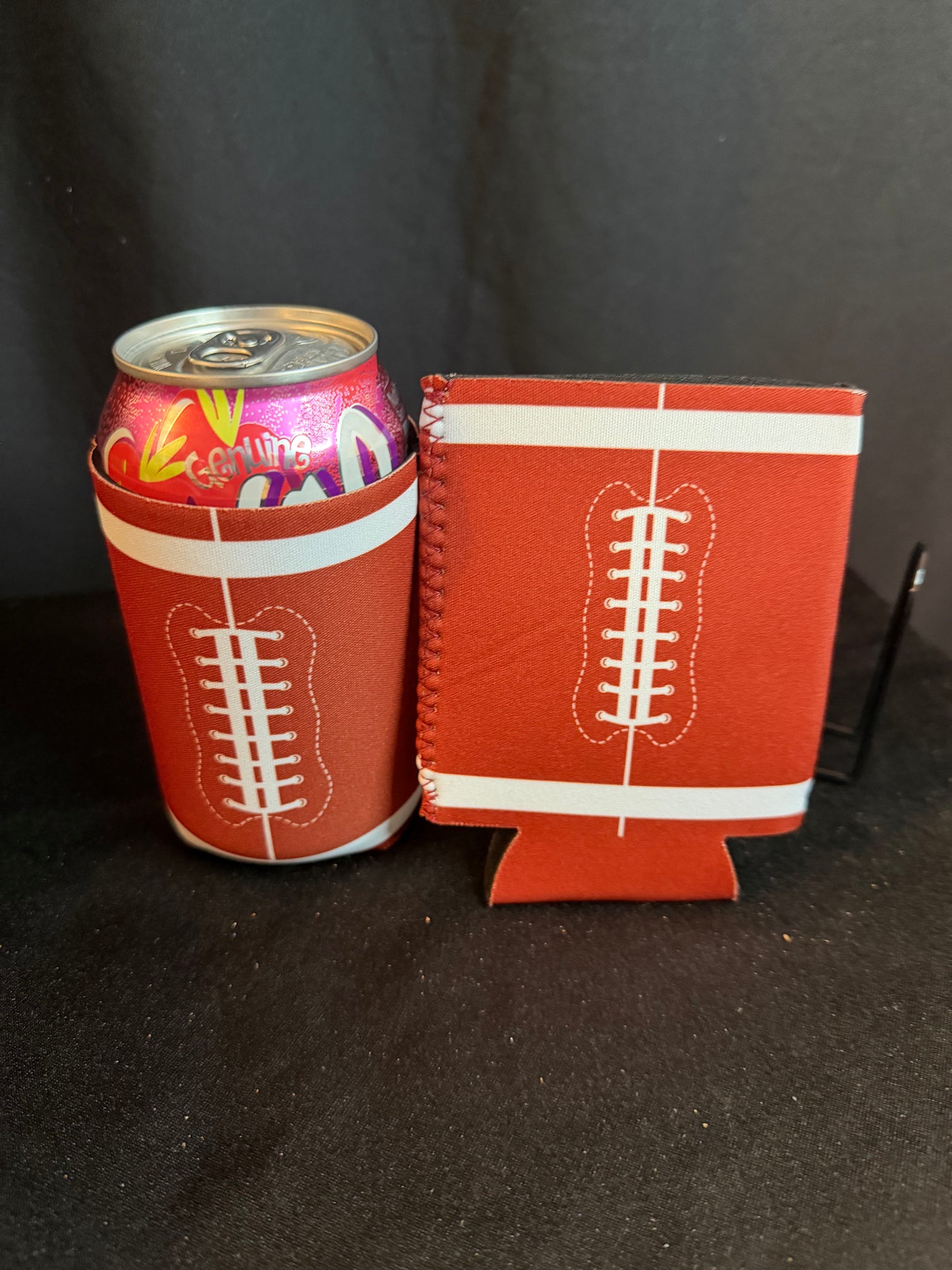 ๐๐ Football Field Can Koozie